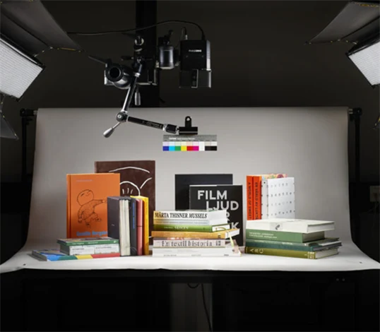 Bilder på årets 25 utvalda böcker i Svensk Bokkonst.