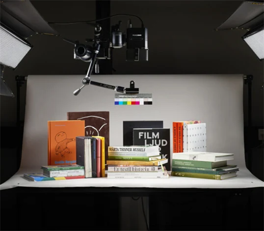 Bilder på årets 25 utvalda böcker i Svensk Bokkonst.