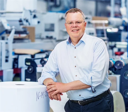 Bild på Patrik Jenemark, vd på Nordvalls Etikett.