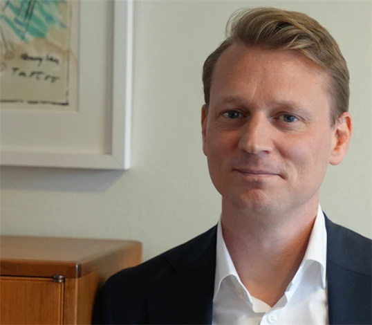 Bild på Erik Spector, chefsekonom på Teknikföretagen.